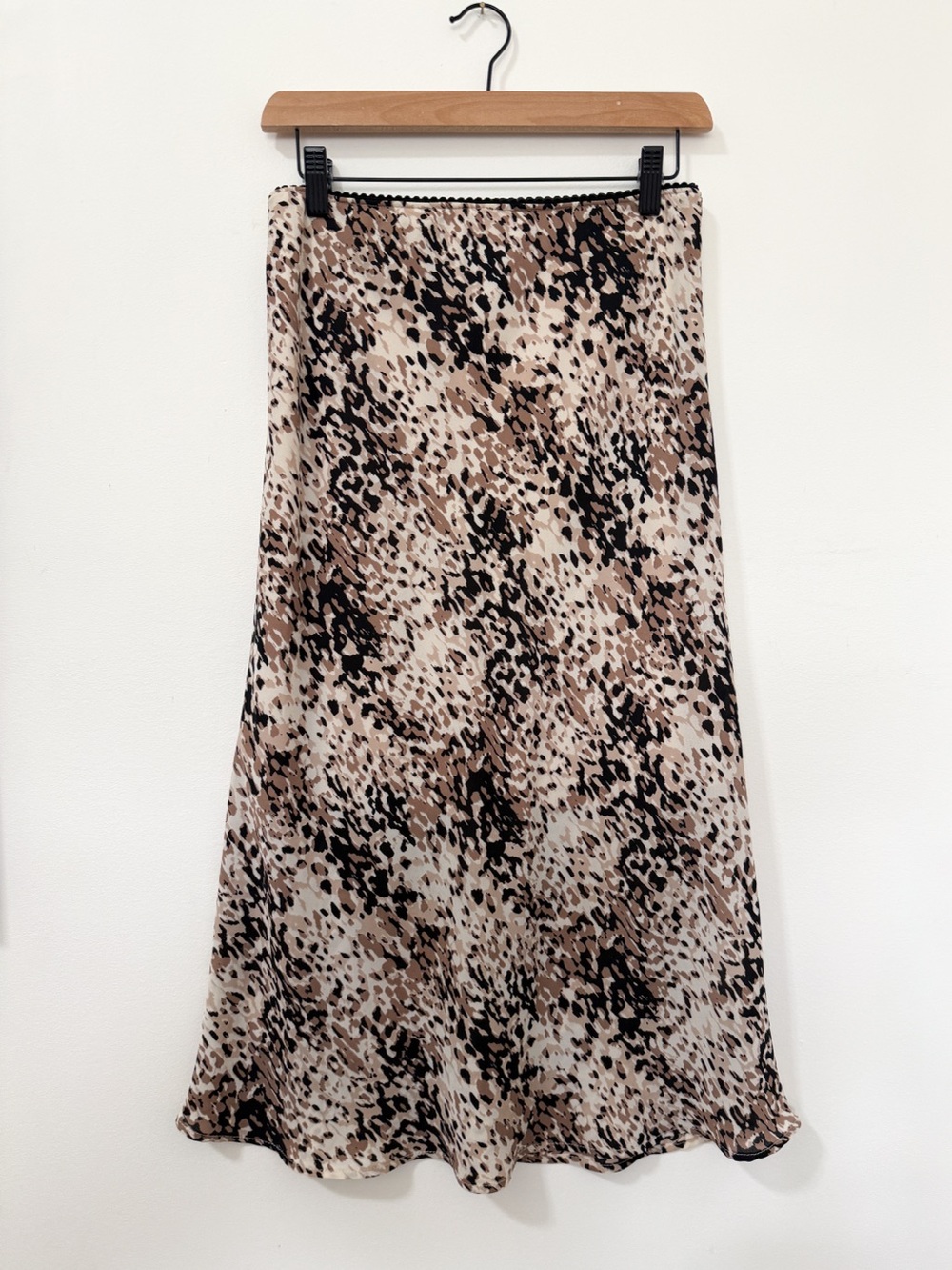Flash sale 🤍 RENEE C Skirt